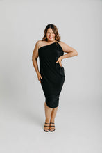 Load image into Gallery viewer, Ess Dress Mid - Black
