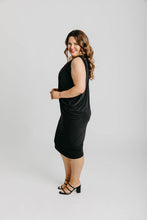 Load image into Gallery viewer, Ess Dress Mid - Black