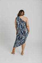 Load image into Gallery viewer, OVER 70% OFF Ess Dress Mid - Geo Swirl
