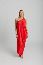 Load image into Gallery viewer, Ess Dress Long - Red

